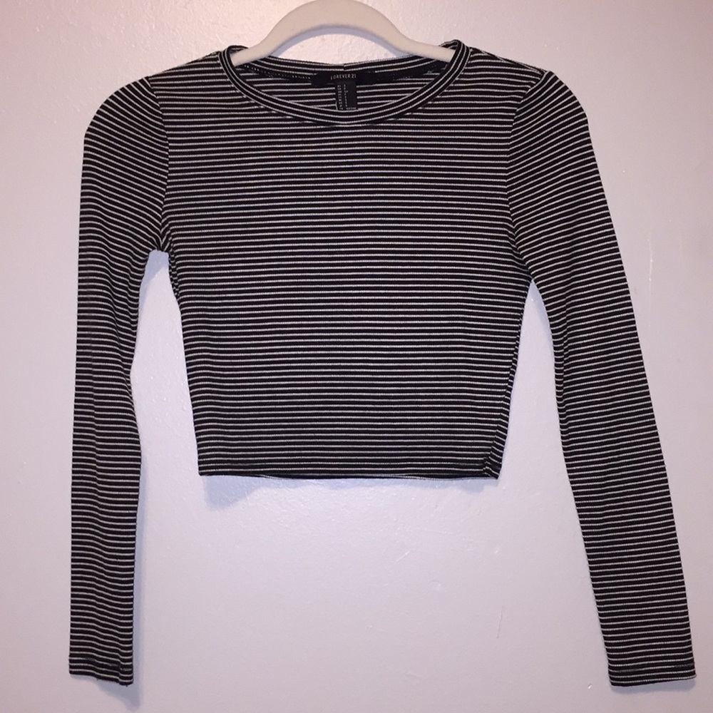 Black & white long sleeve